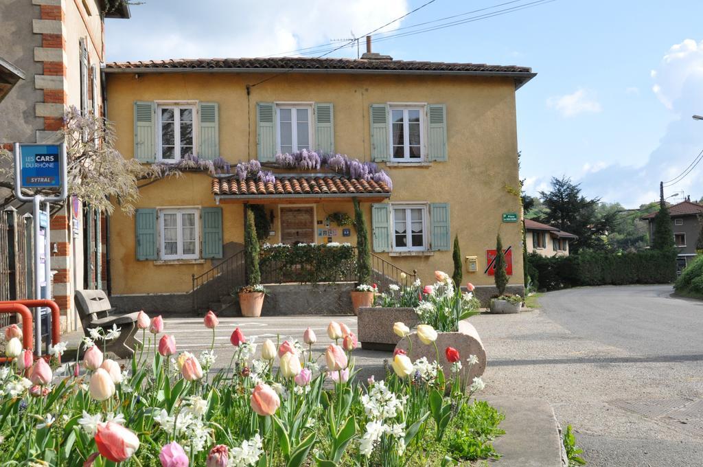 Chambre D'Hotes La Noue Bed & Breakfast Saint-Pierre-la-Palud Εξωτερικό φωτογραφία